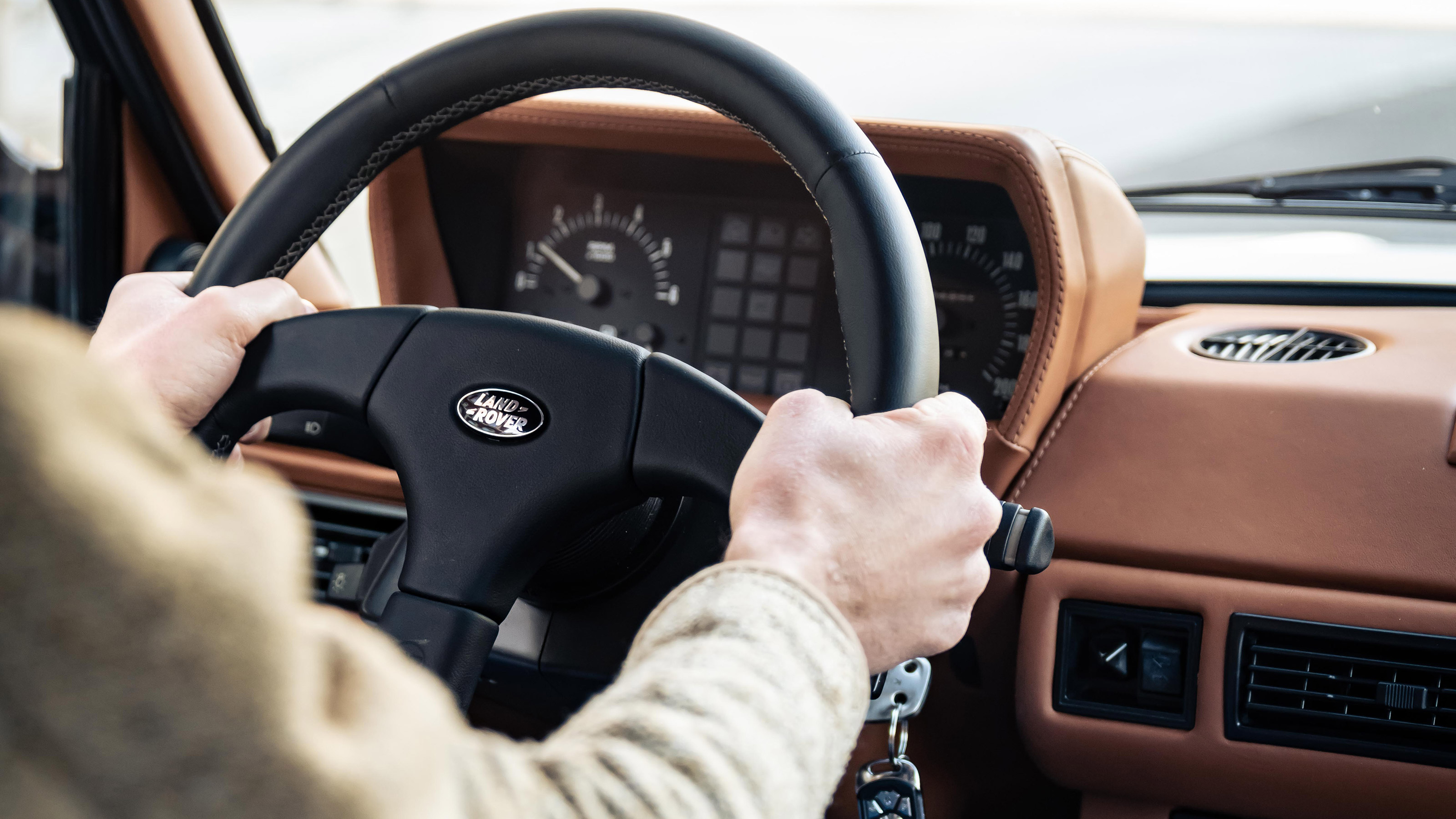 Kingsley ULEZ Range Rover Classic - steering wheel