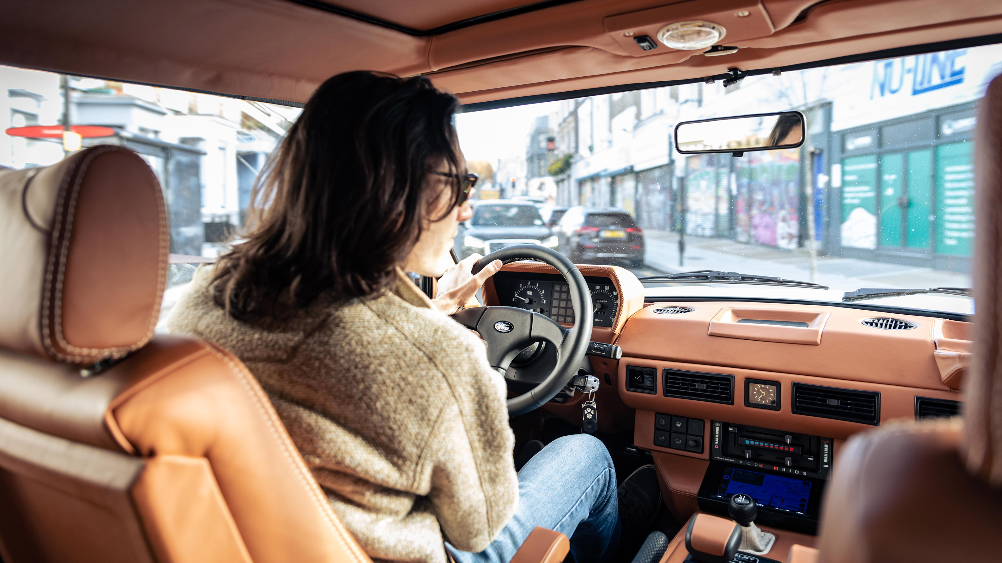 Kingsley ULEZ Range Rover Classic - driving