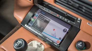 Kingsley ULEZ Range Rover Classic - infotainment