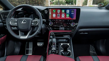 Lexus NX 450h+ - dash