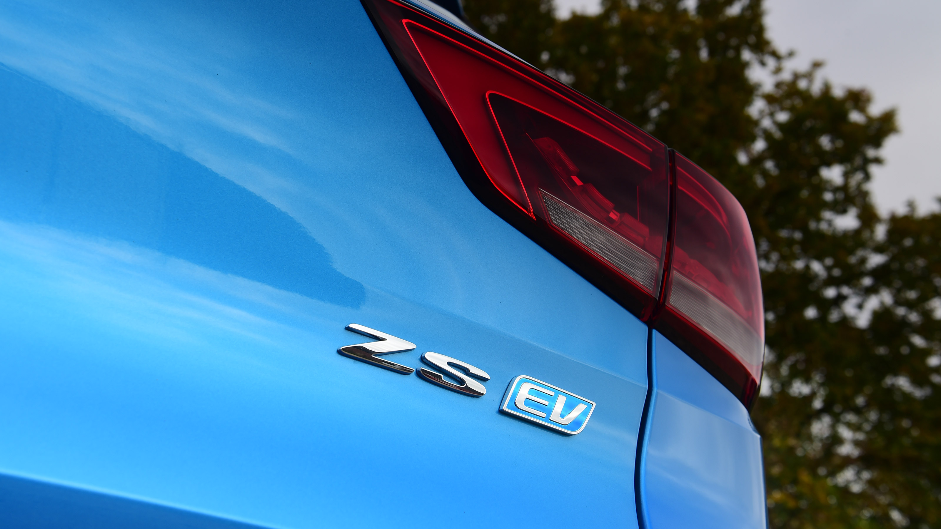 MG ZS EV - rear badge