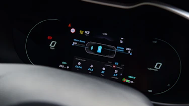 MG ZS EV - dials