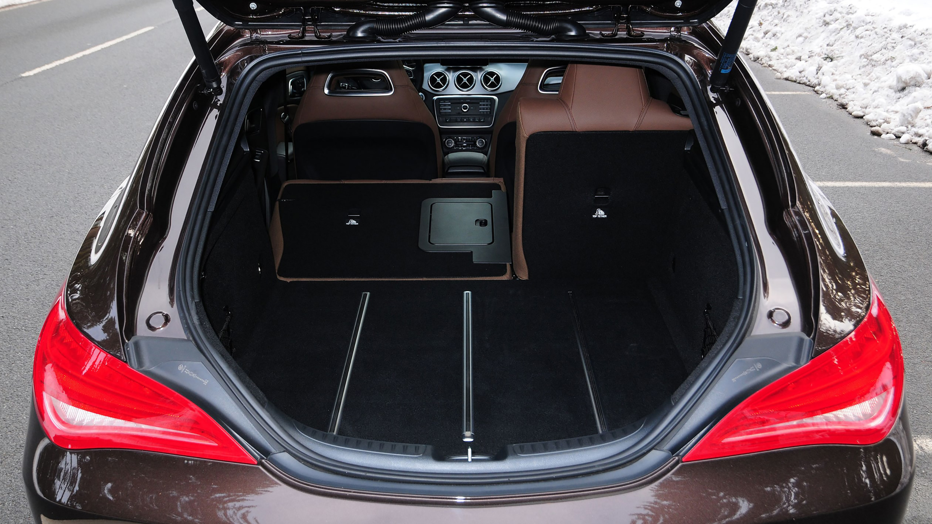 Mercedes CLA Shooting Brake - boot