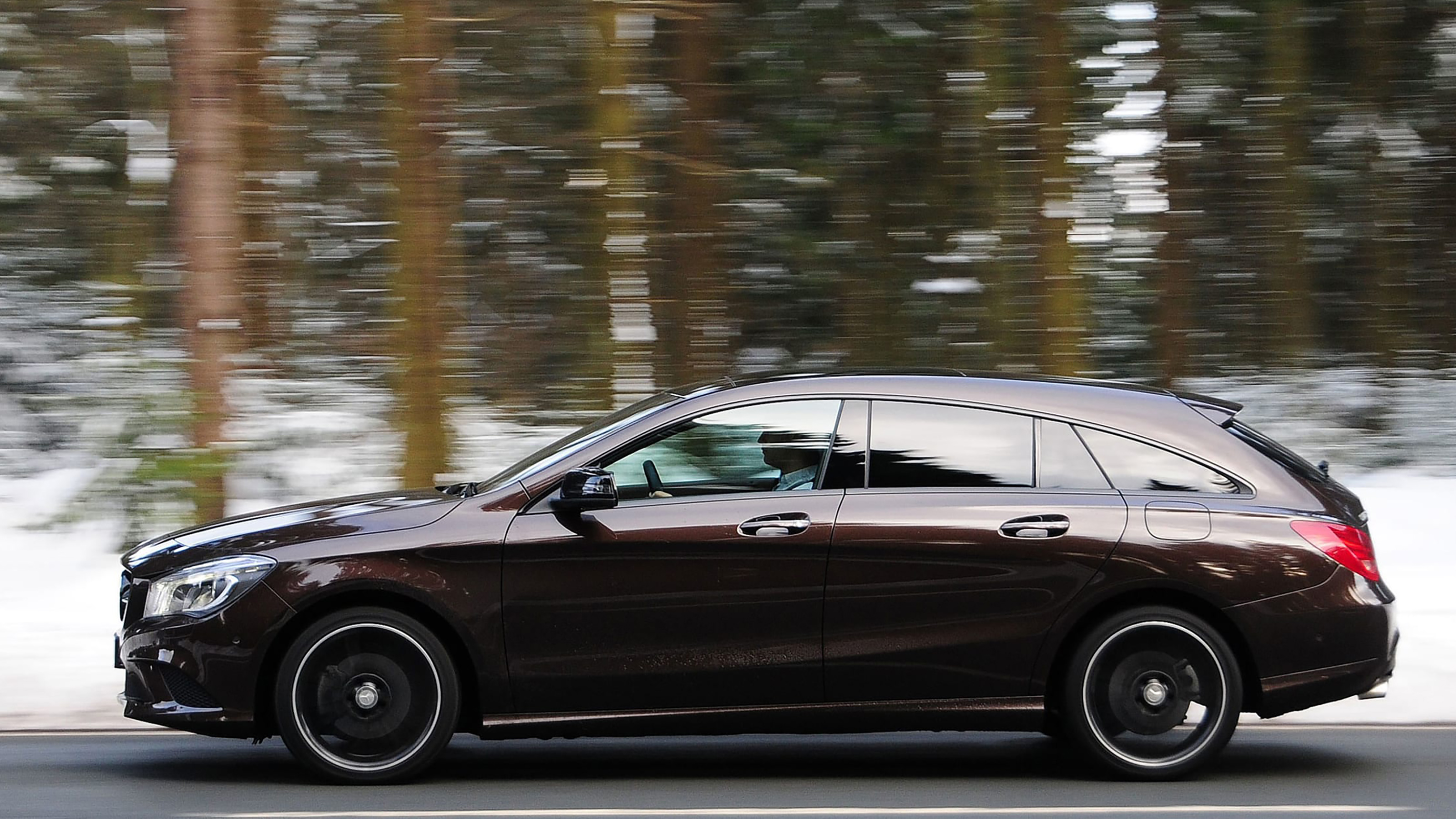 Mercedes CLA Shooting Brake - side
