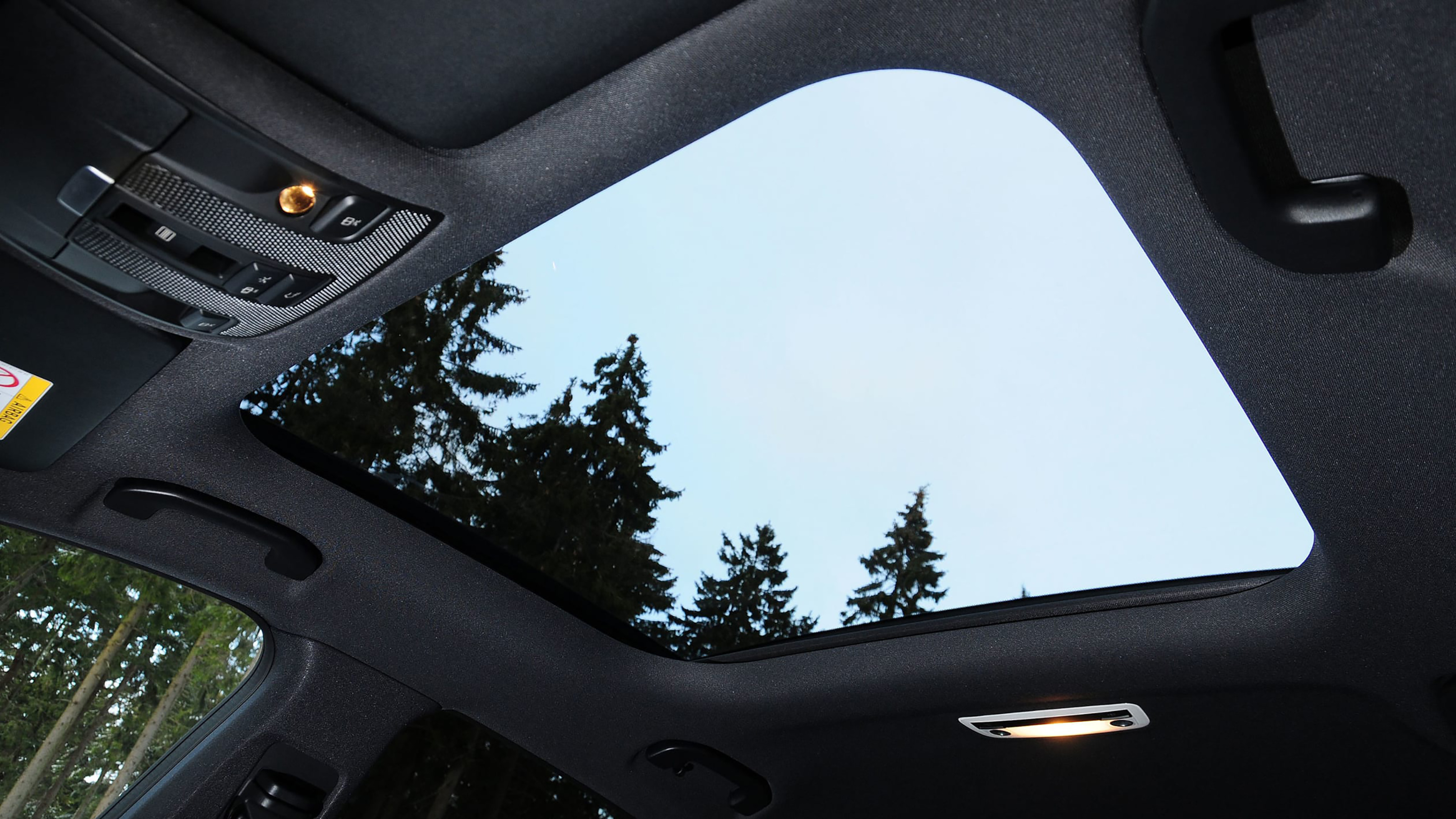Mercedes CLA Shooting Brake - roof