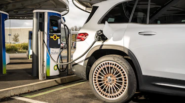 Mercedes EQB - charging