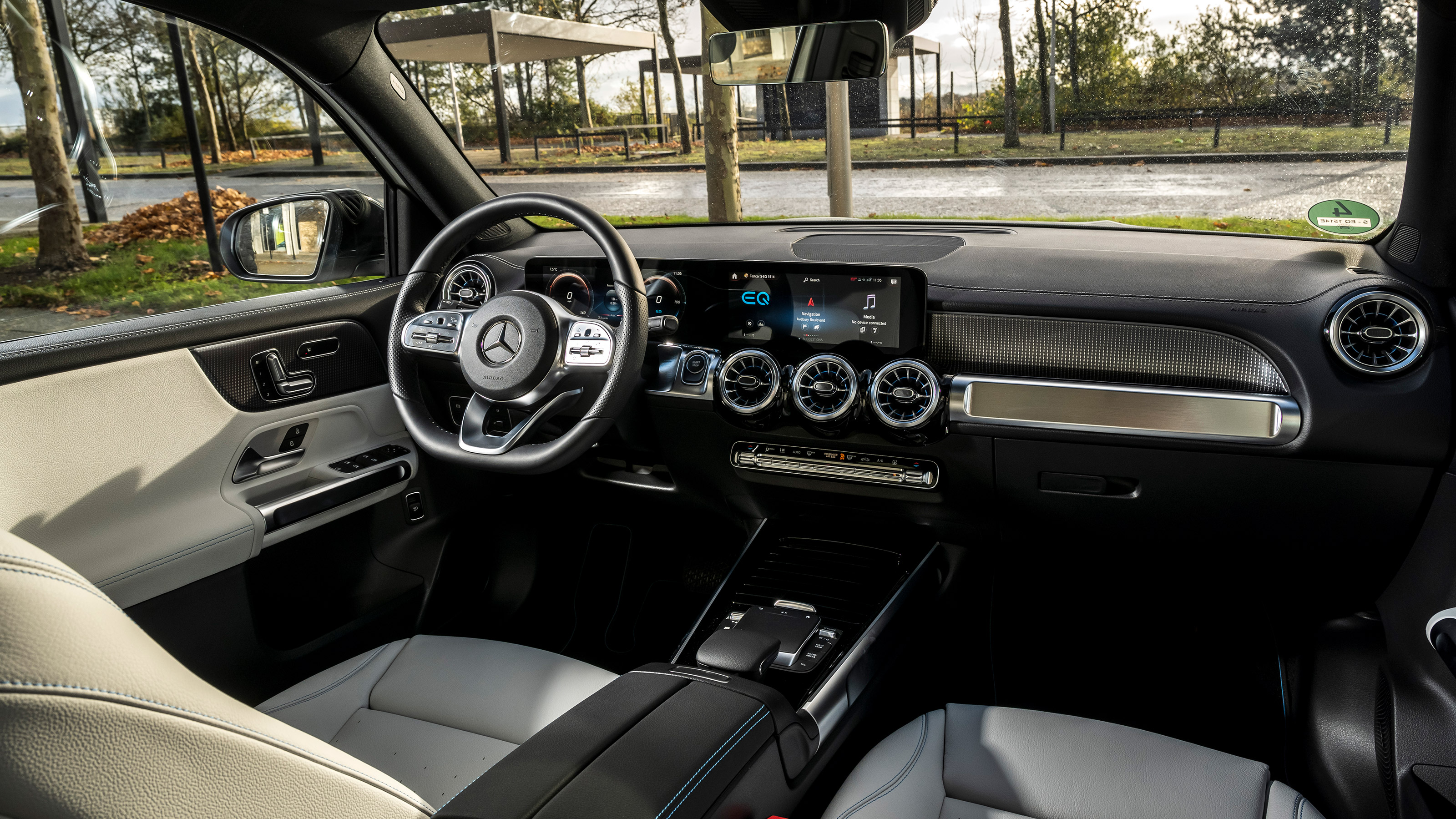 Mercedes EQB - interior