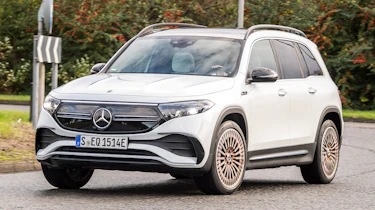 Mercedes EQB - front cornering