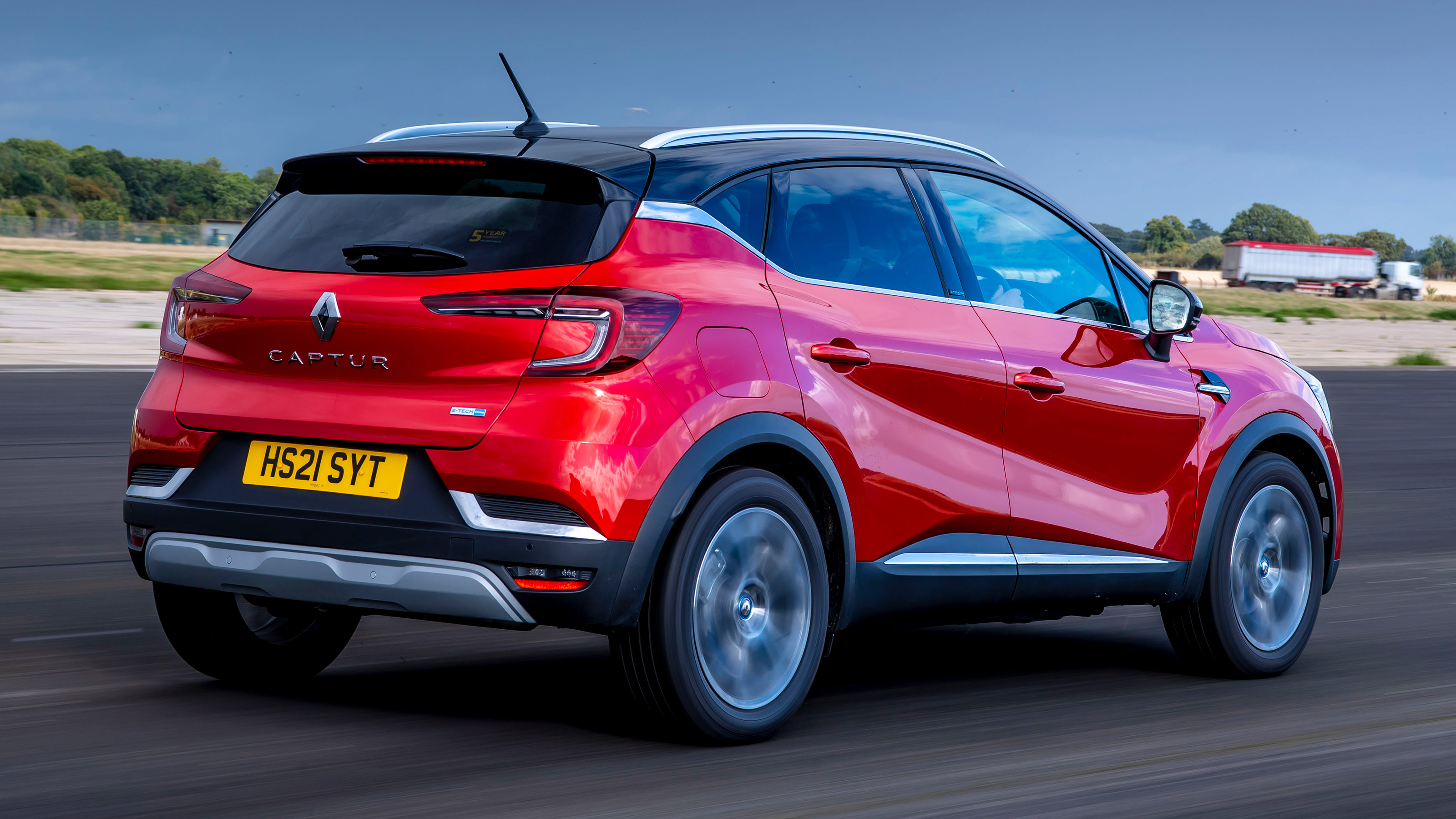 Renault Captur - rear