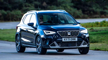 SEAT Arona - front cornering
