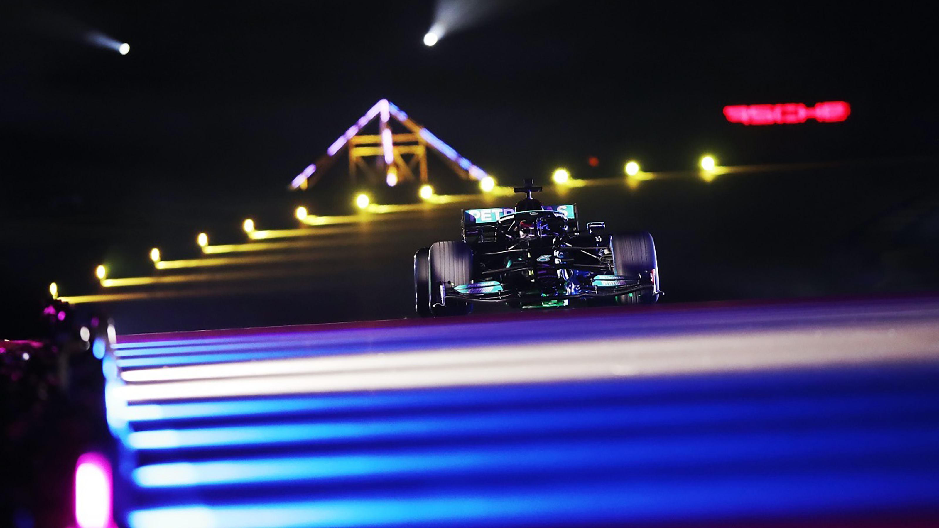 Silverstone circuit lap of lights - F1