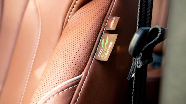 Skoda Enyaq iV 80 long termer - seat detail