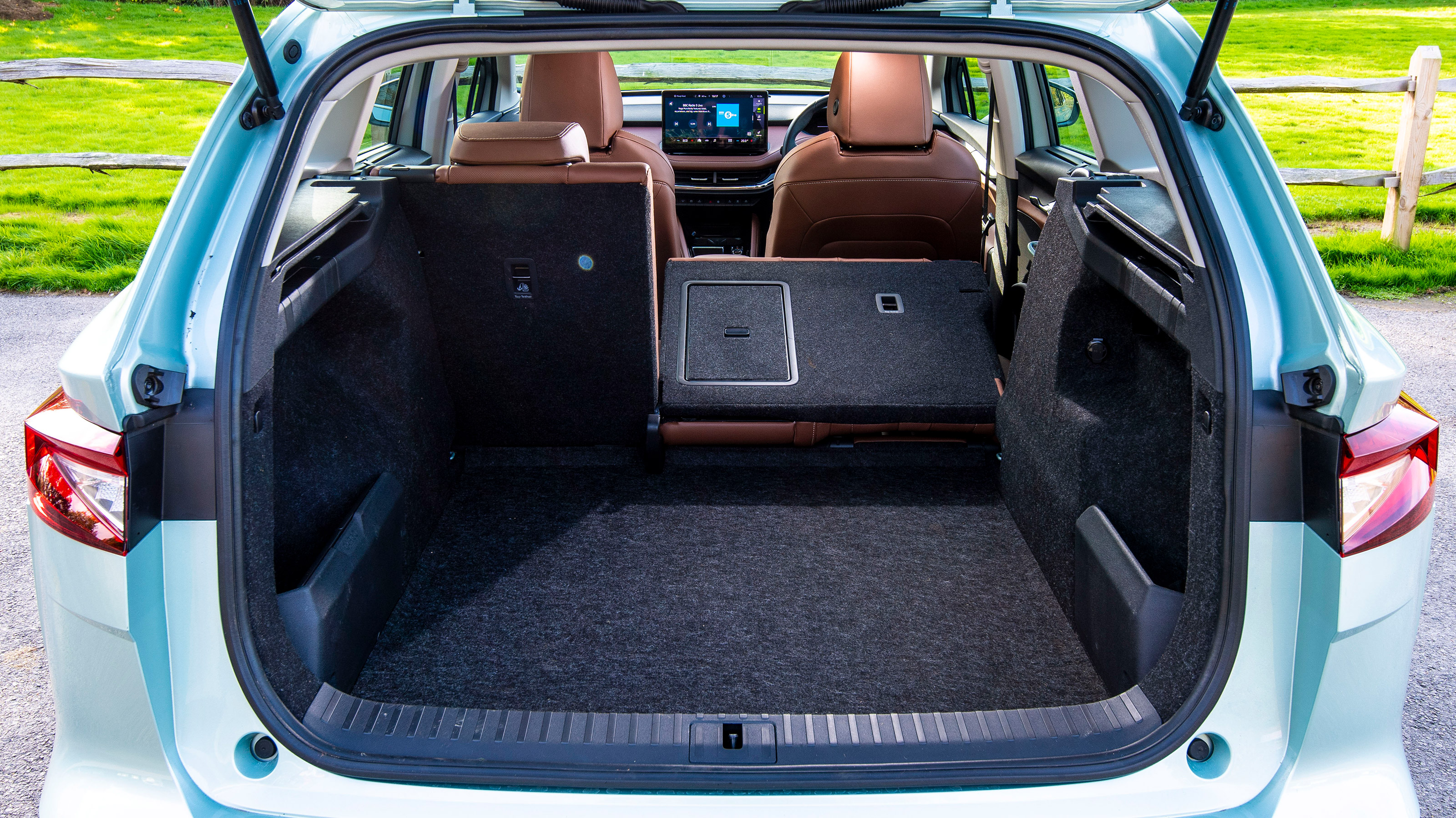 Skoda Enyaq iV 80 long termer - boot