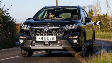 Suzuki S-Cross - front action