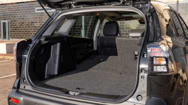 Suzuki S-Cross - boot seats down