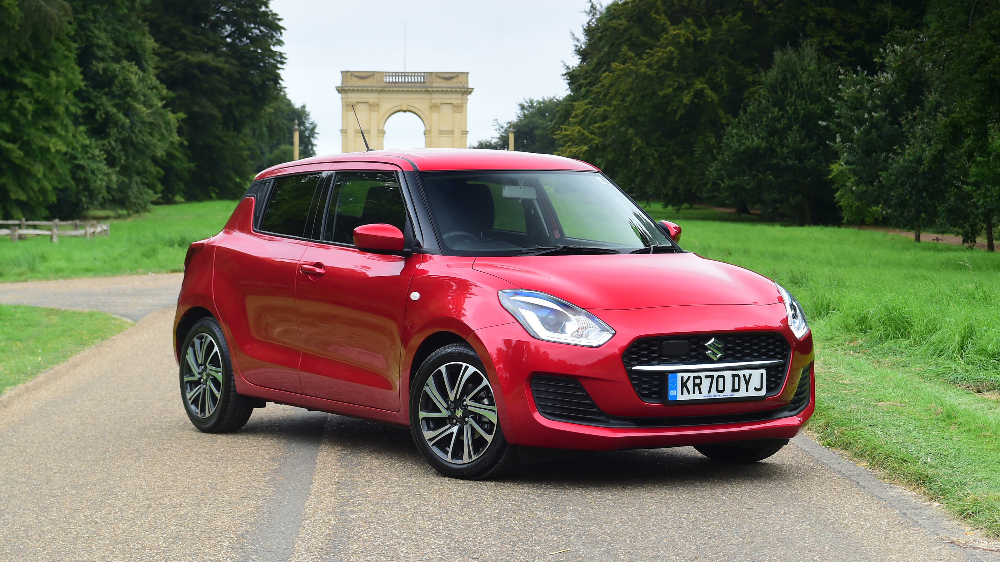 Suzuki Swift - front static