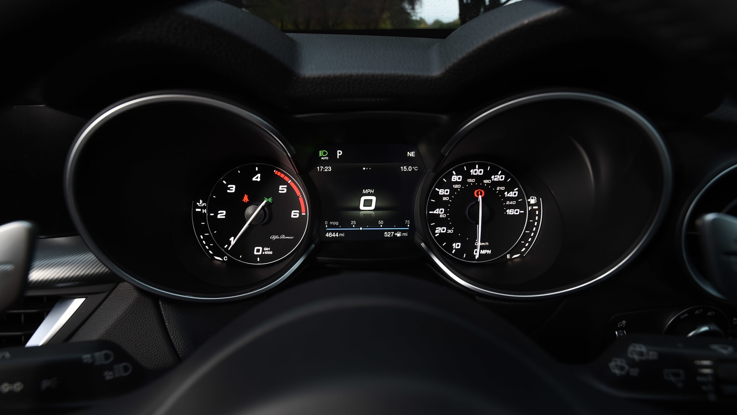 Used Alfa Romeo Stelvio - dials
