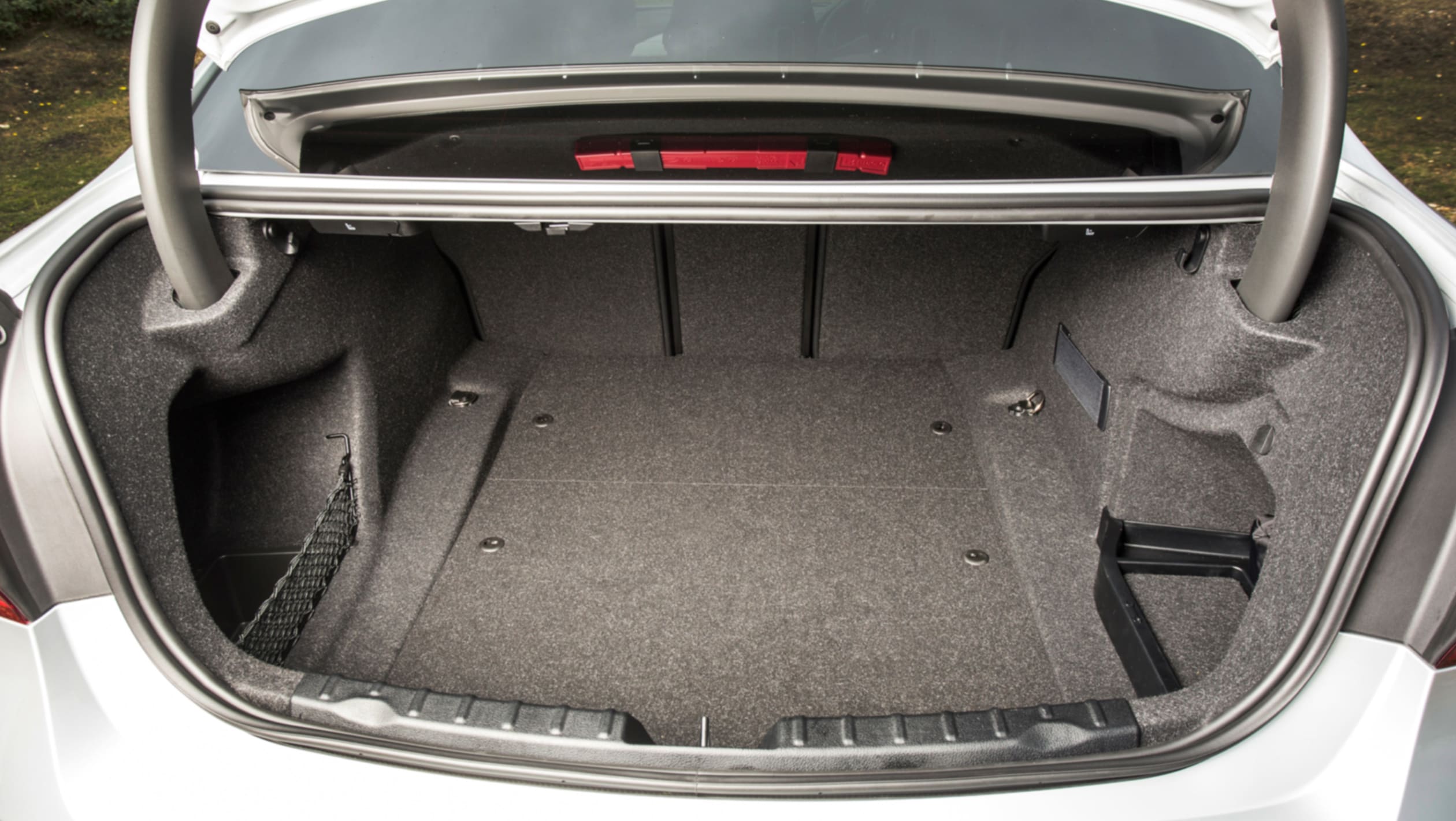 Used BMW 3 Series Mk6 - boot