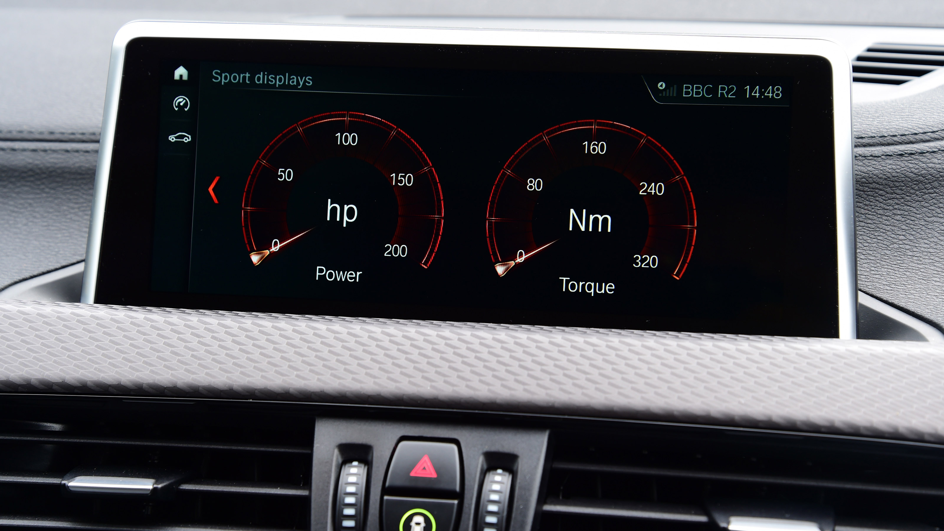 Used BMW X2 - infotainment