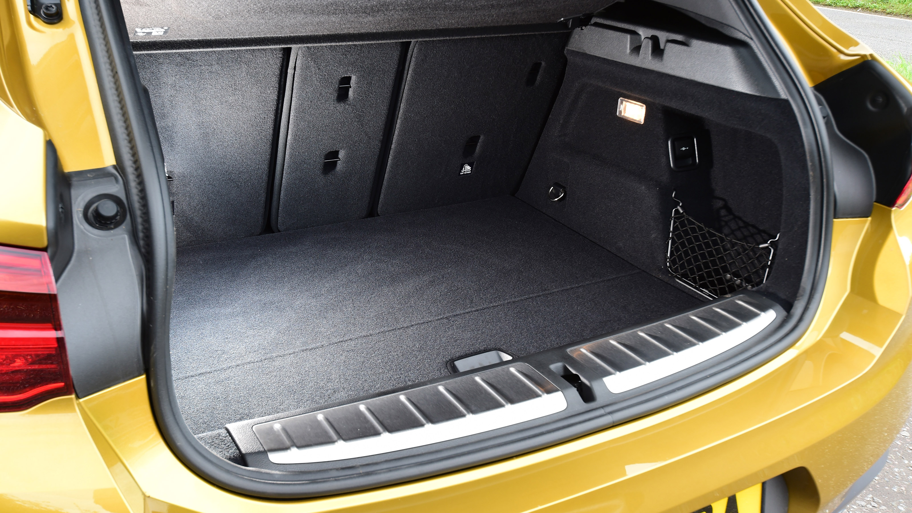 Used BMW X2 - boot