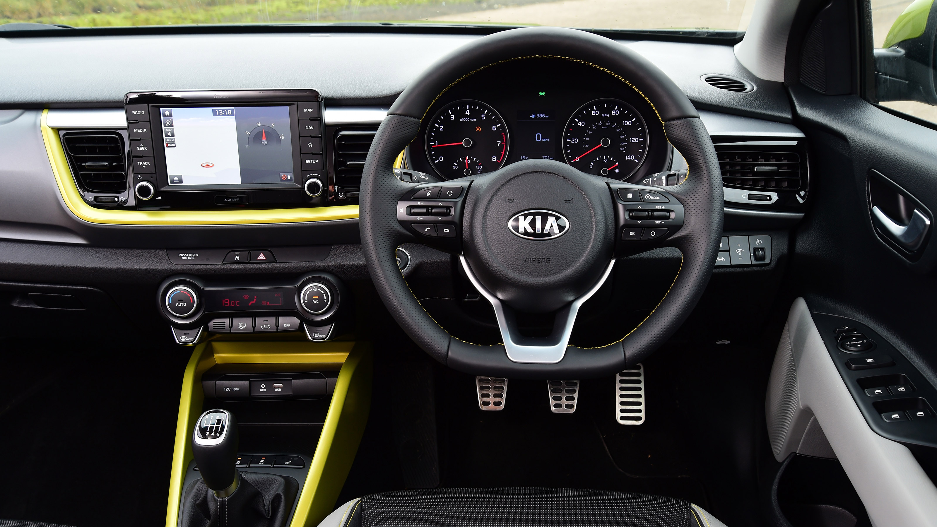 Used Kia Stonic Mk1 - dash