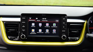 Used Kia Stonic Mk1 - infotainment
