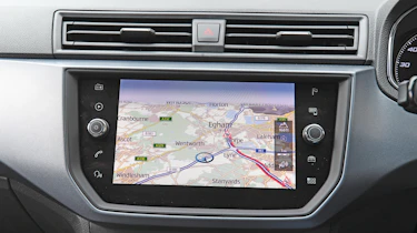 Used SEAT Arona - infotainment screen with navigation