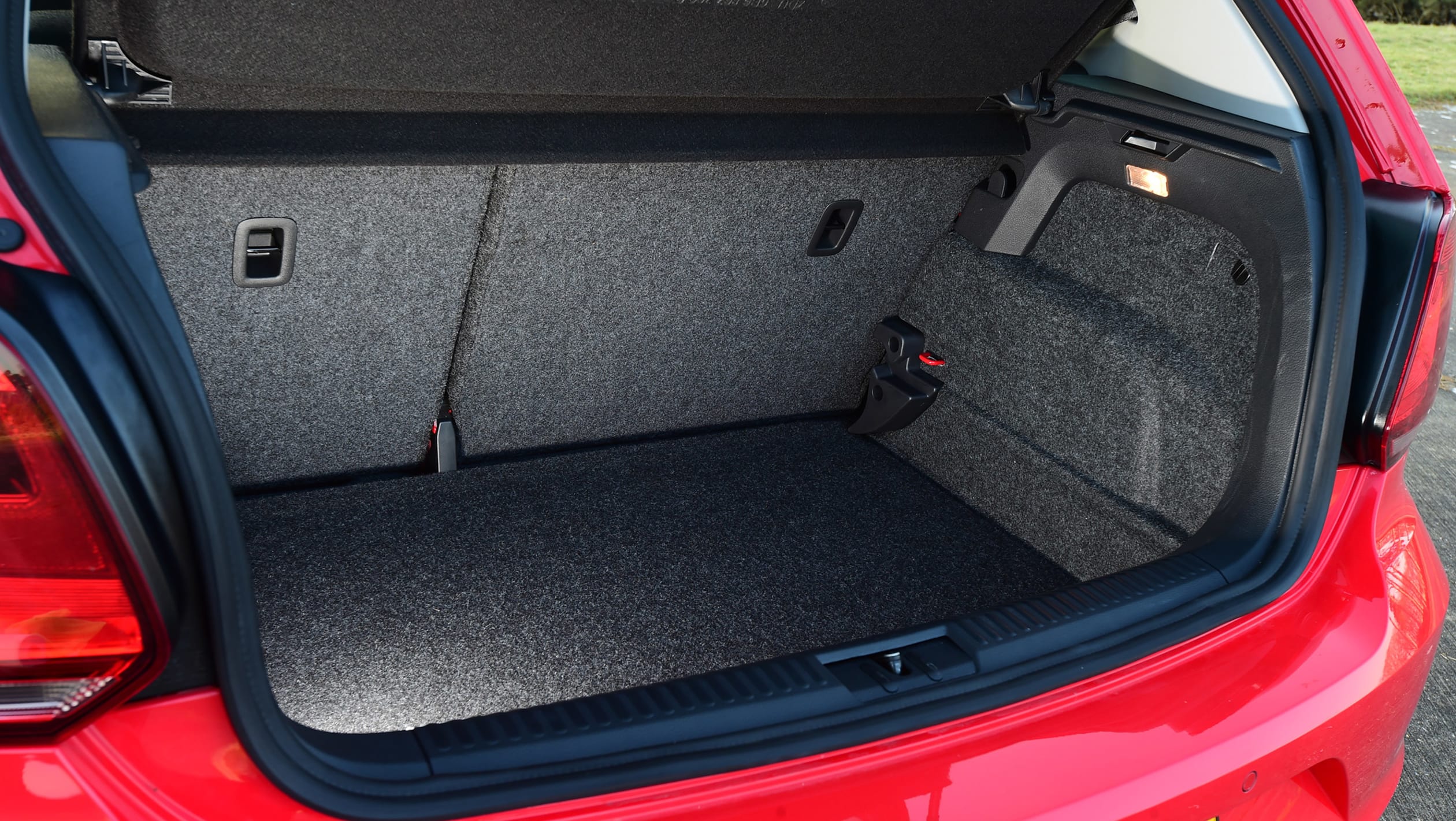 Used Volkswagen Polo Mk5 - boot
