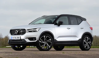 Used Volvo XC40 - front