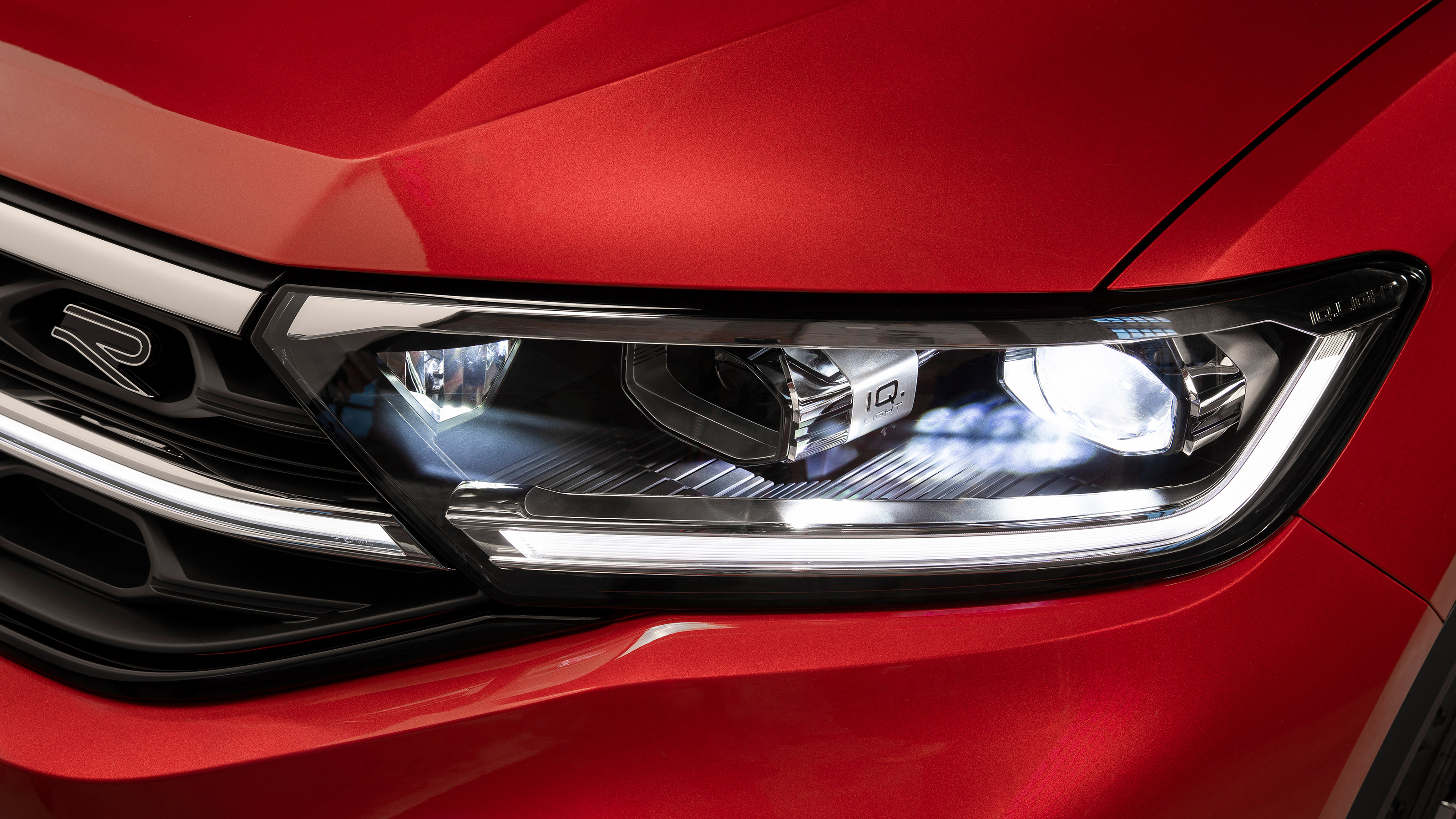 Volkswagen T-Roc Cabriolet facelift - front light