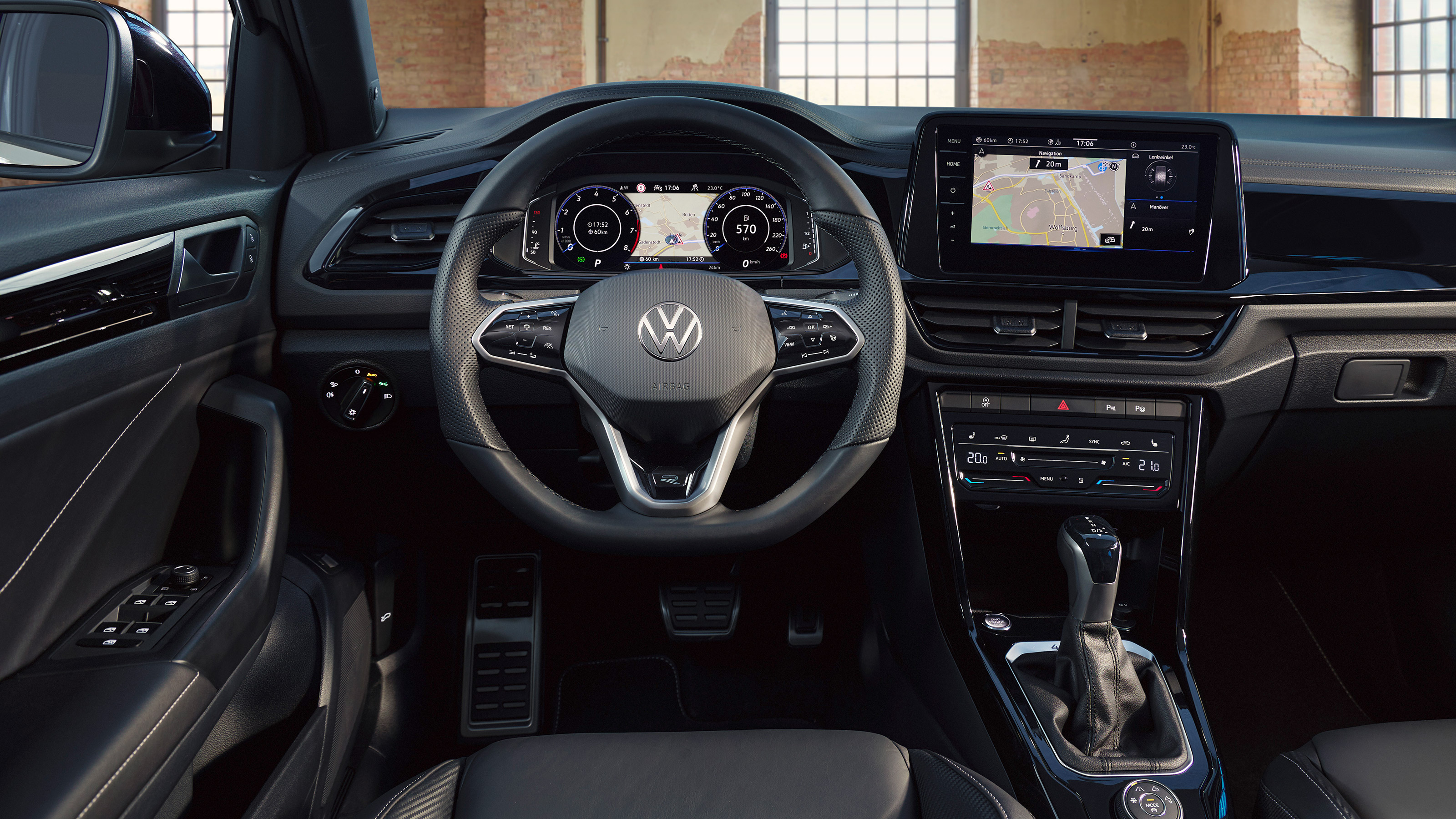 Volkswagen T-Roc facelift - dash