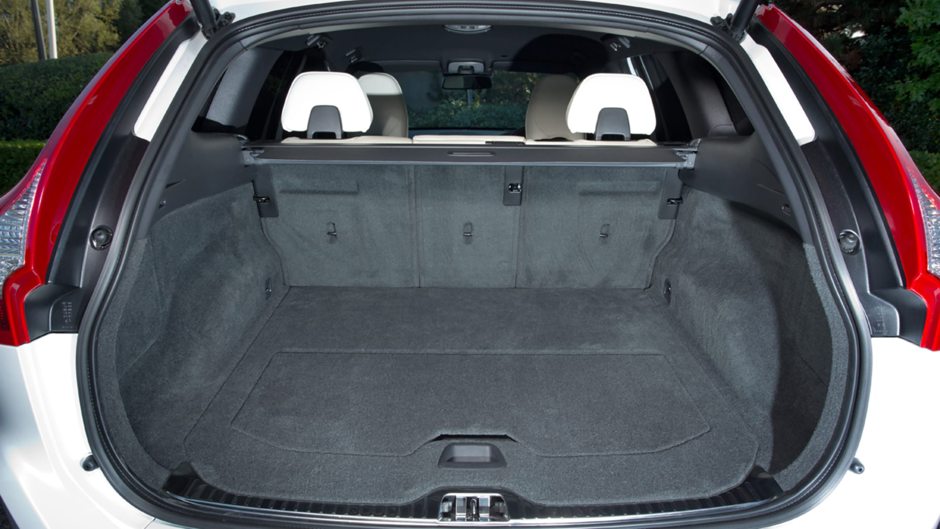 Volvo XC60 Mk1 SUV - boot