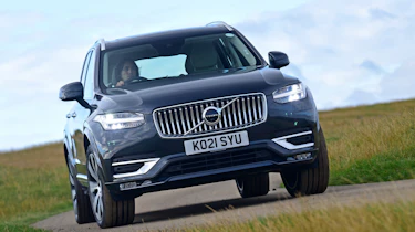 Volvo XC90 - front cornering