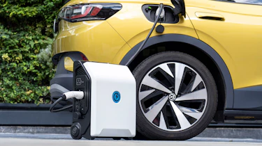 ZipCharge - VW T-Roc plugged-in