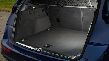 Used Mk1 Audi Q5 - boot