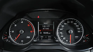 Used Mk1 Audi Q5 - dials