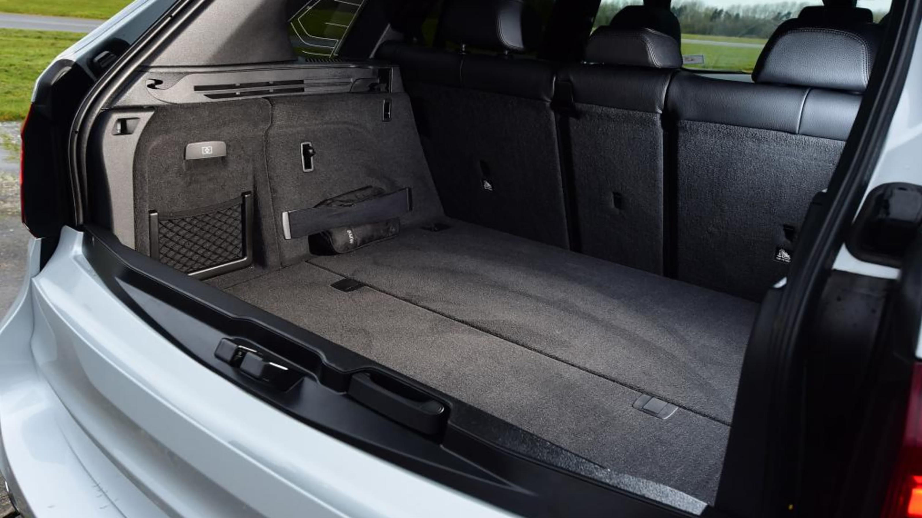 BMW X5 Mk3 - boot