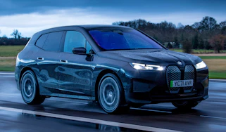 BMW iX - front