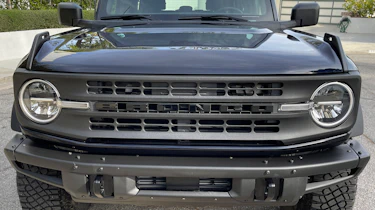 Ford Bronco - grille