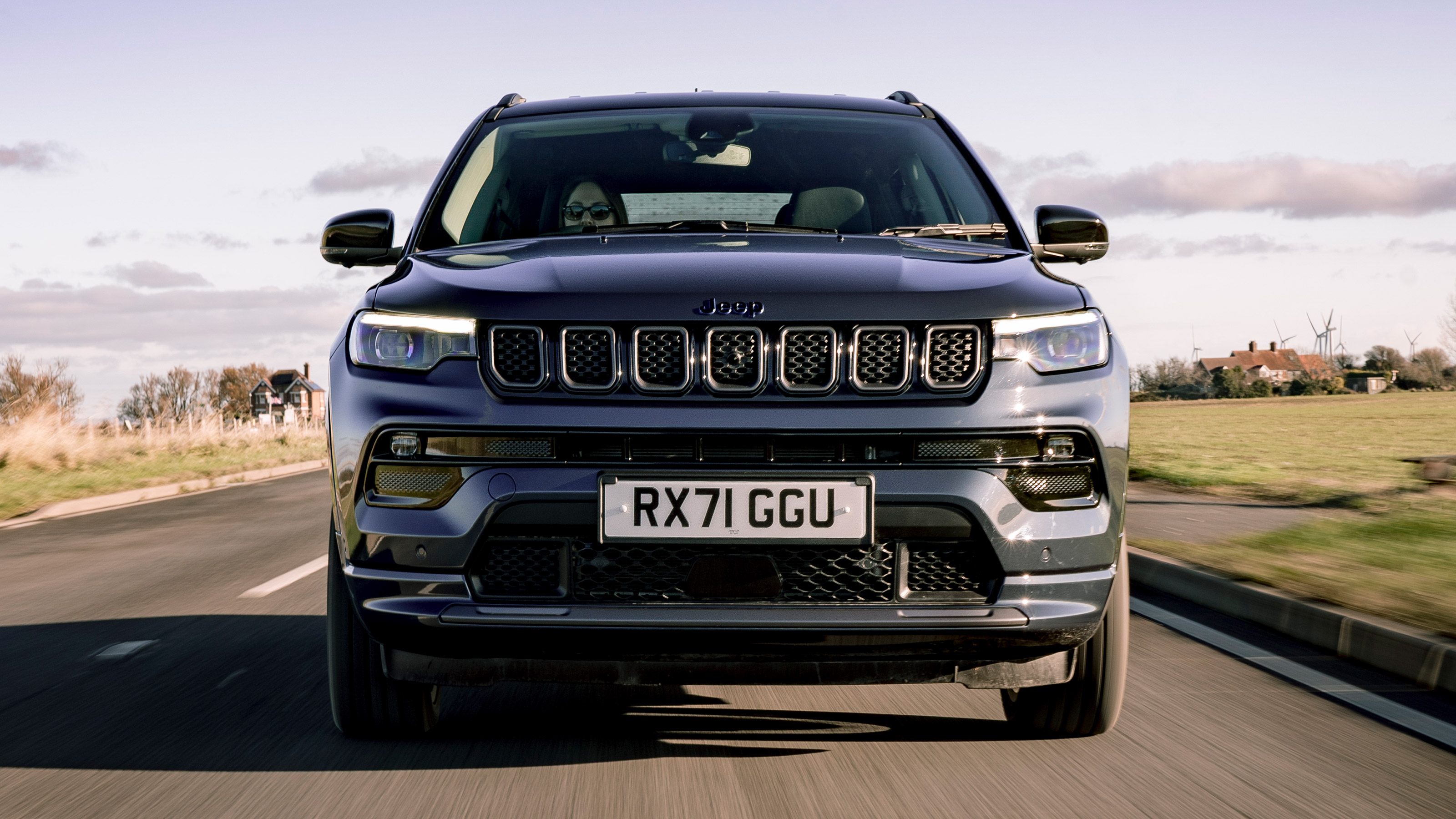 Jeep Compass 4xe - full front