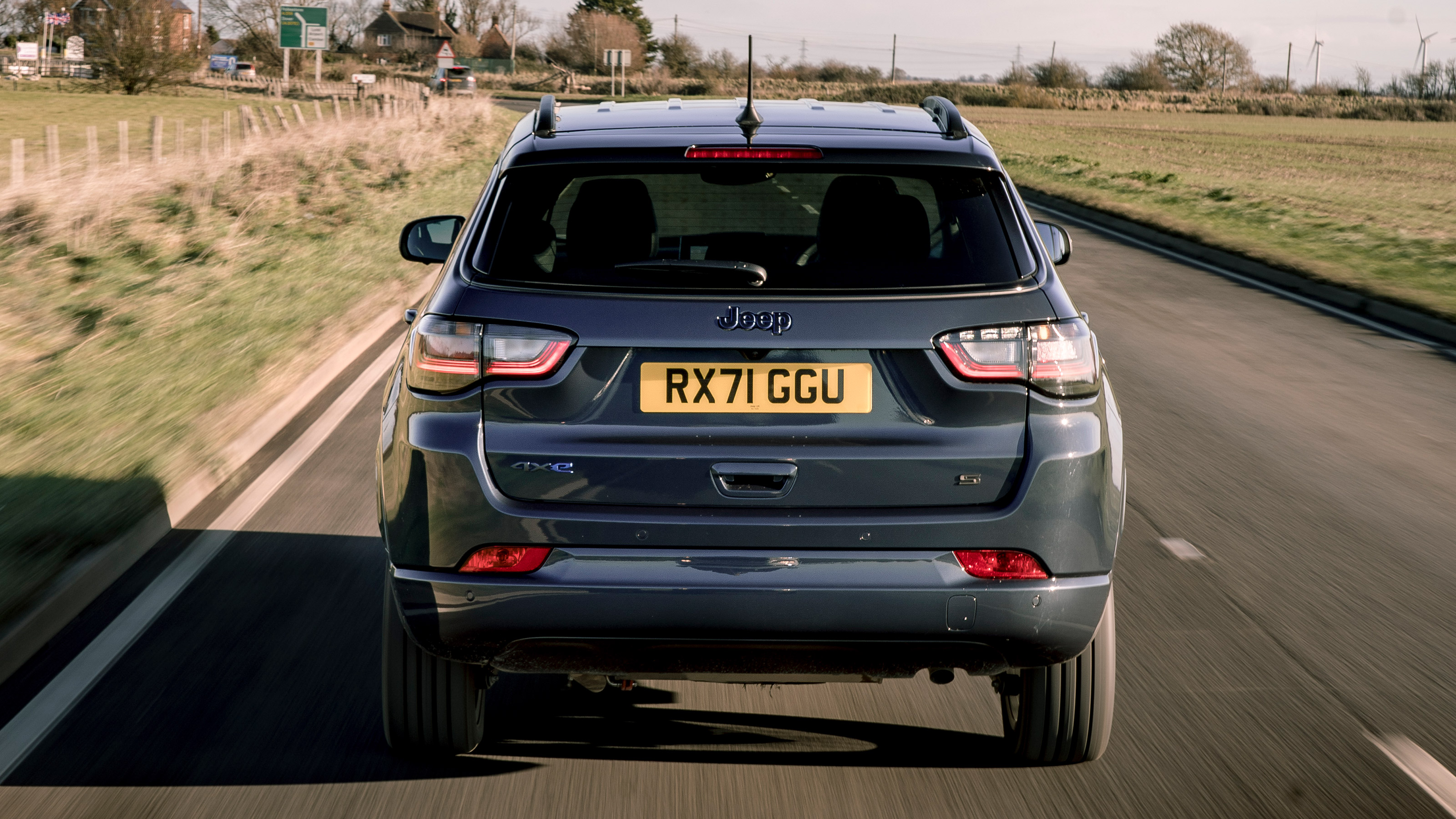Jeep Compass 4xe - full rear