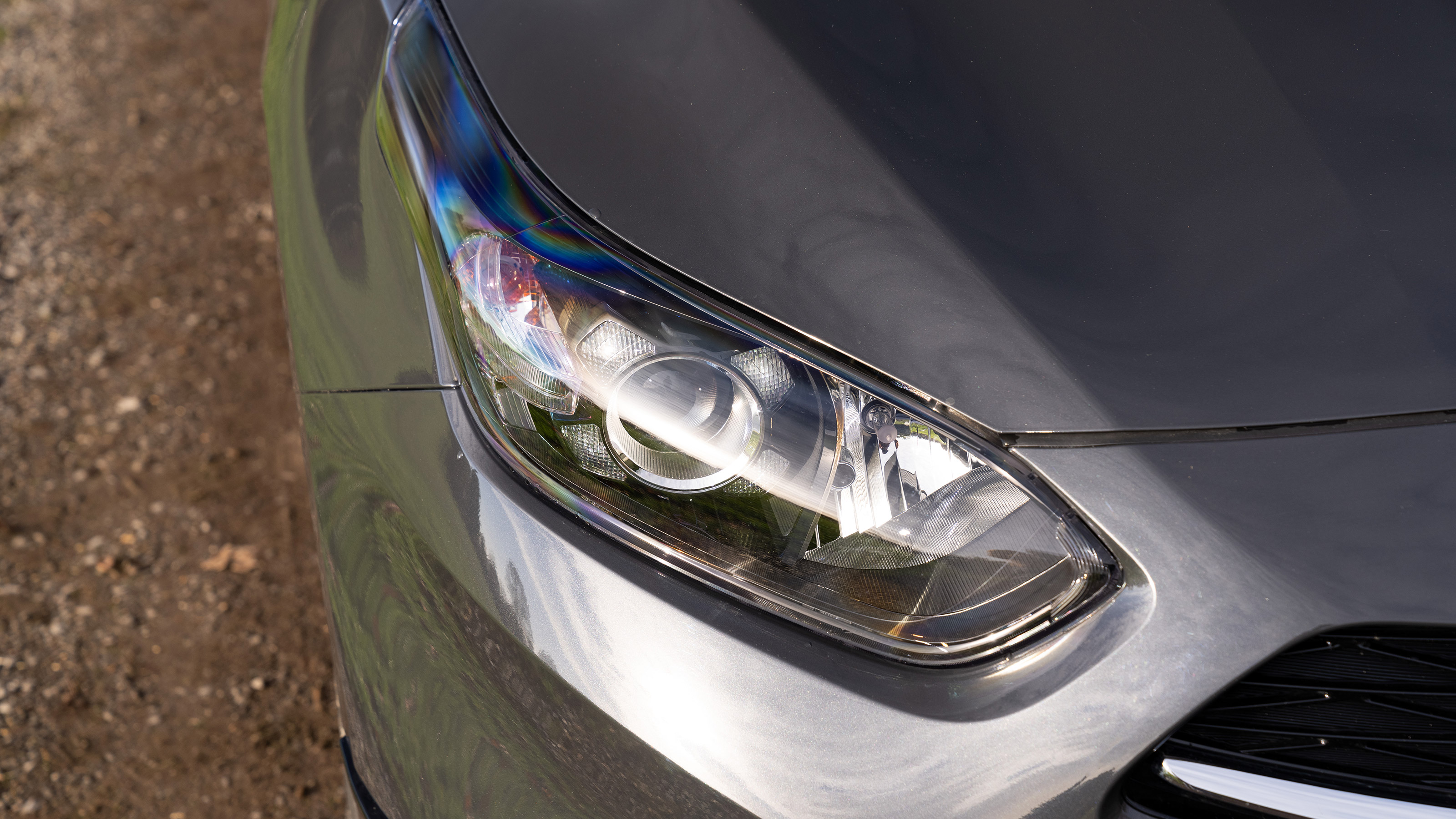 Kia Ceed - front lights