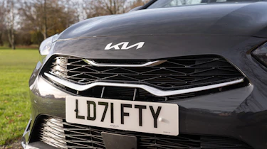 Kia Ceed - grille