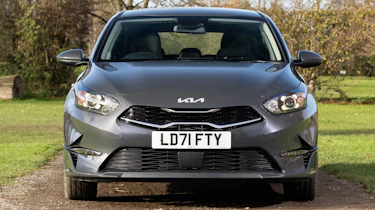 Kia Ceed - full front static