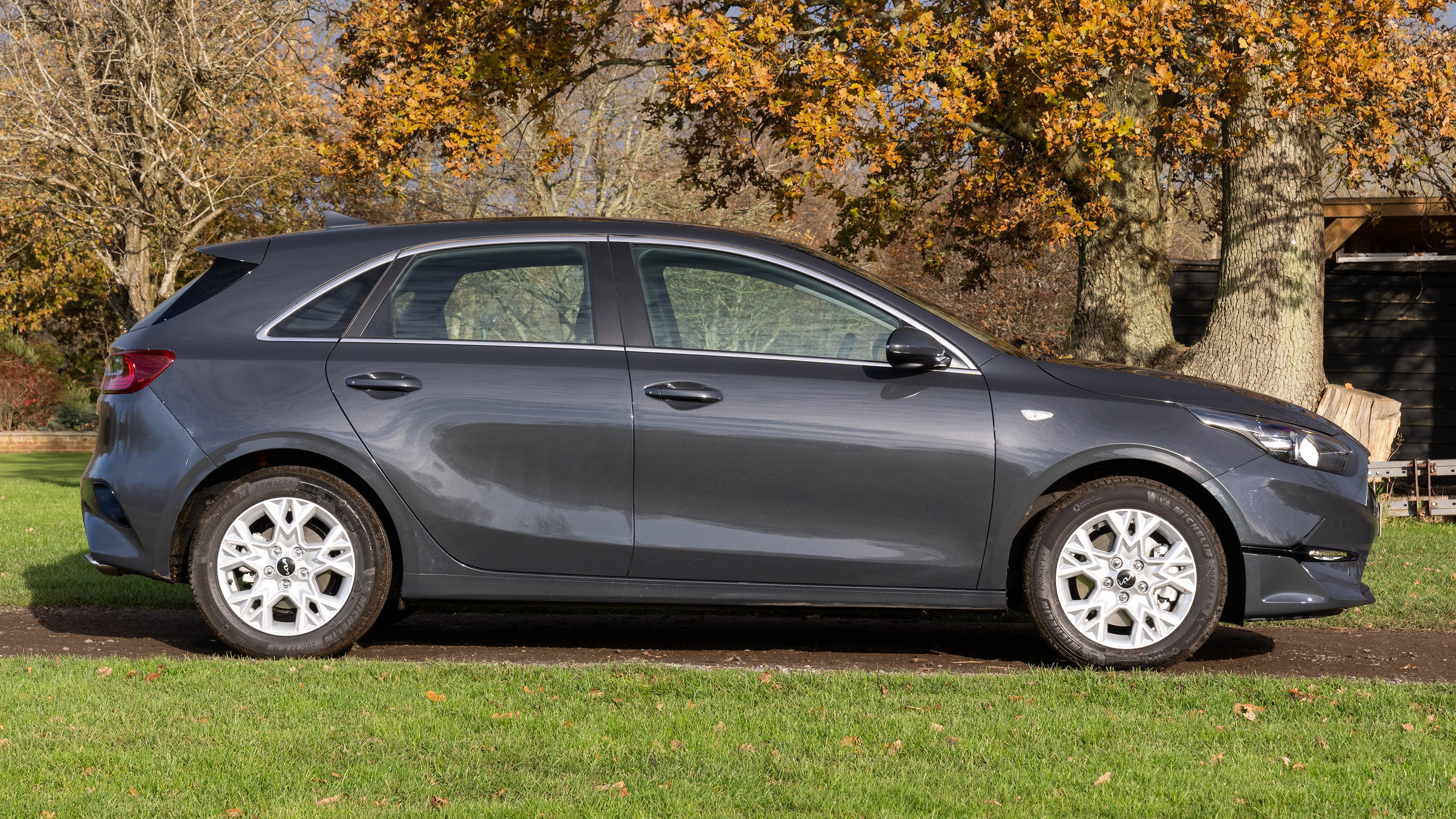 Kia Ceed - side static