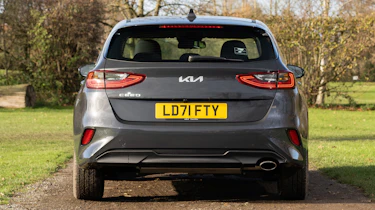 Kia Ceed - full rear static