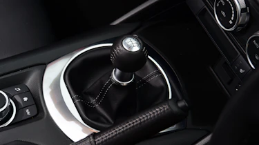 Mazda MX-5 - gear lever