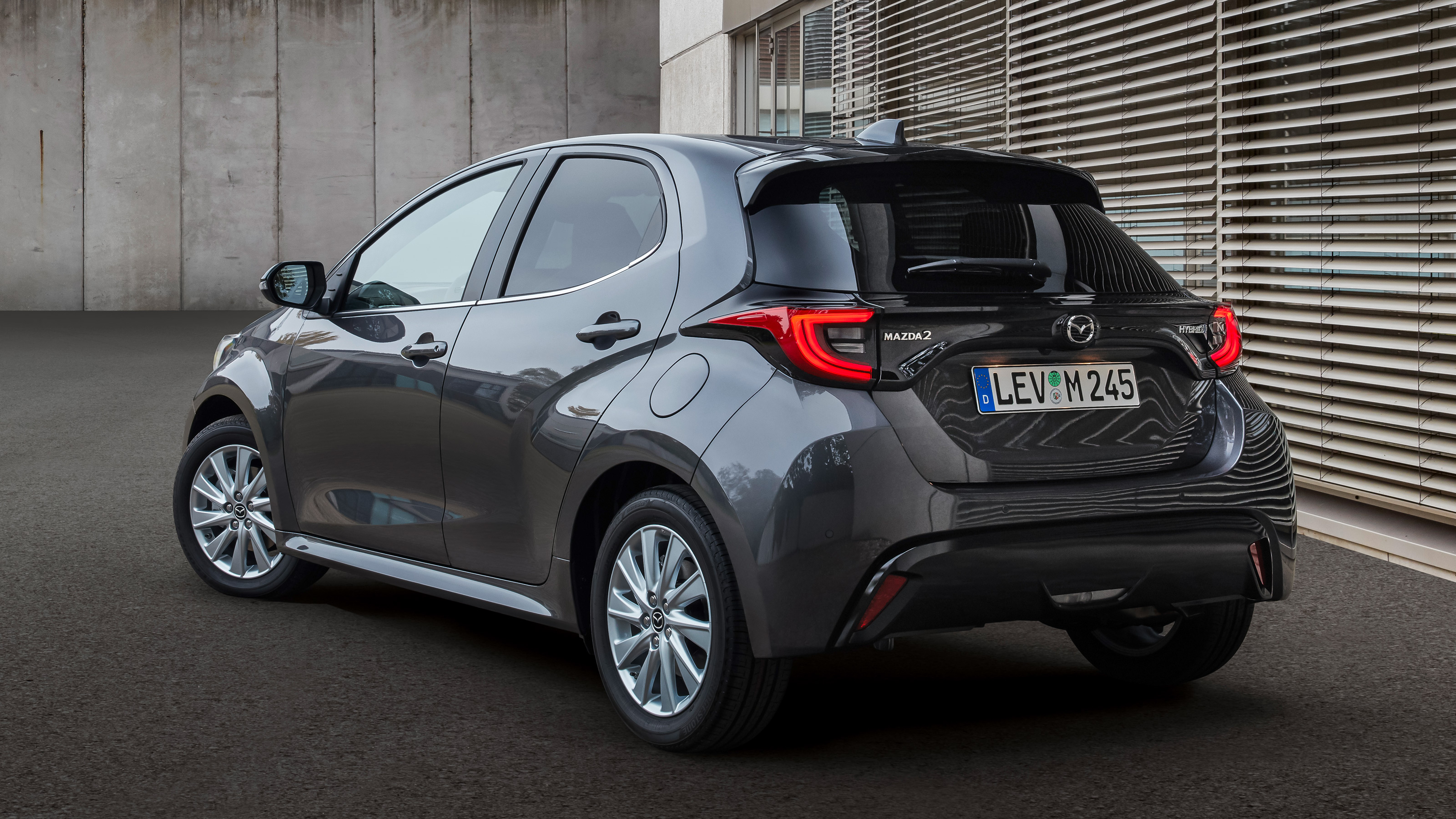 Mazda 2 Hybrid