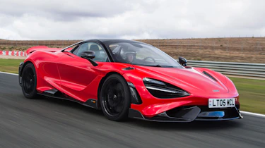 McLaren 765LT Spider - front action