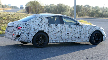 Mercedes E-Class - side